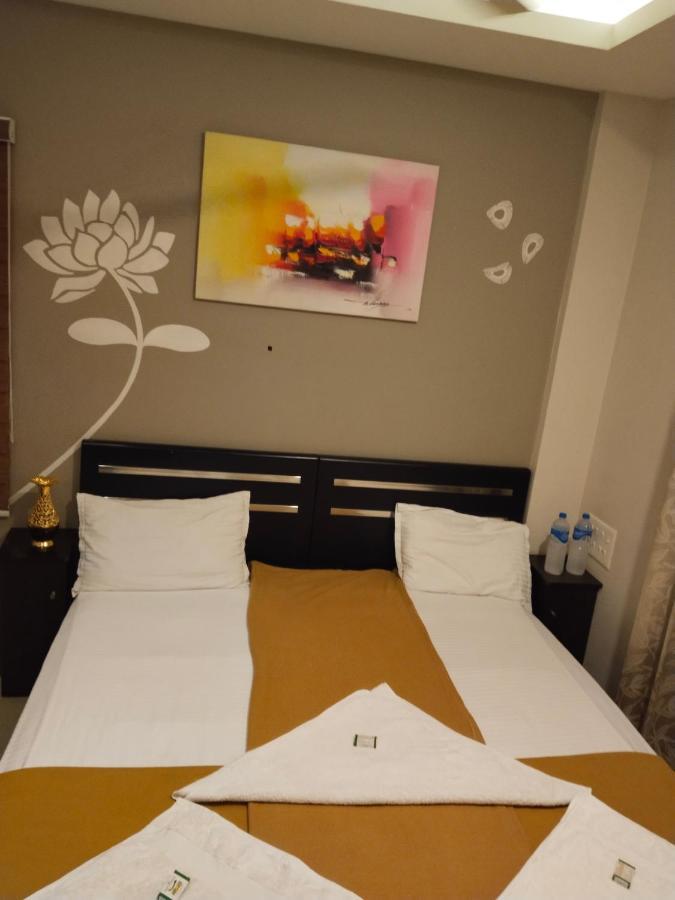 Hotel Metro Residency Kochi Exterior foto