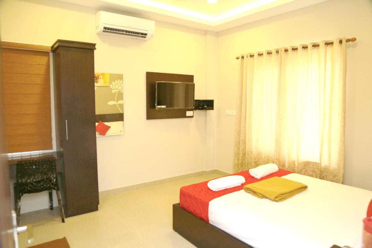 Hotel Metro Residency Kochi Exterior foto