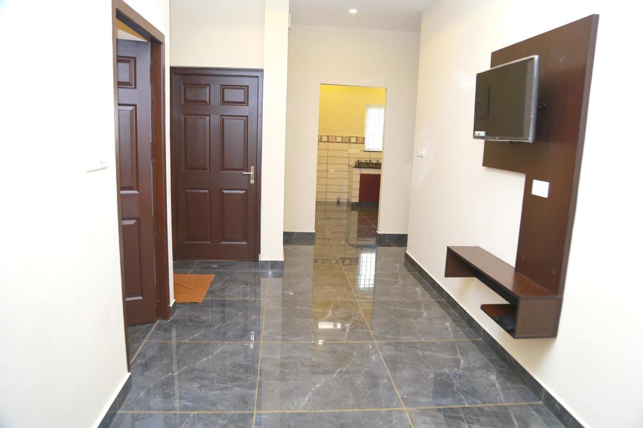 Hotel Metro Residency Kochi Exterior foto