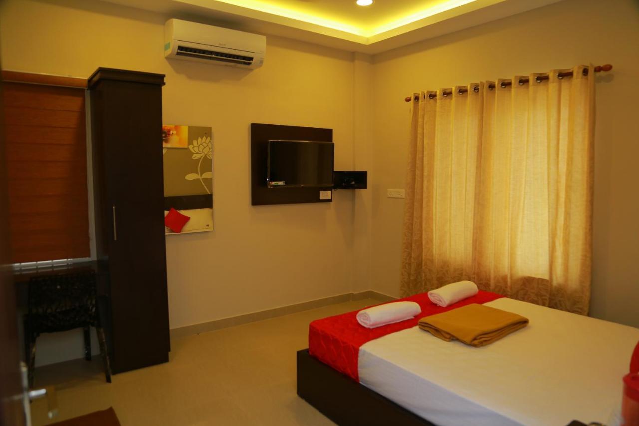 Hotel Metro Residency Kochi Exterior foto