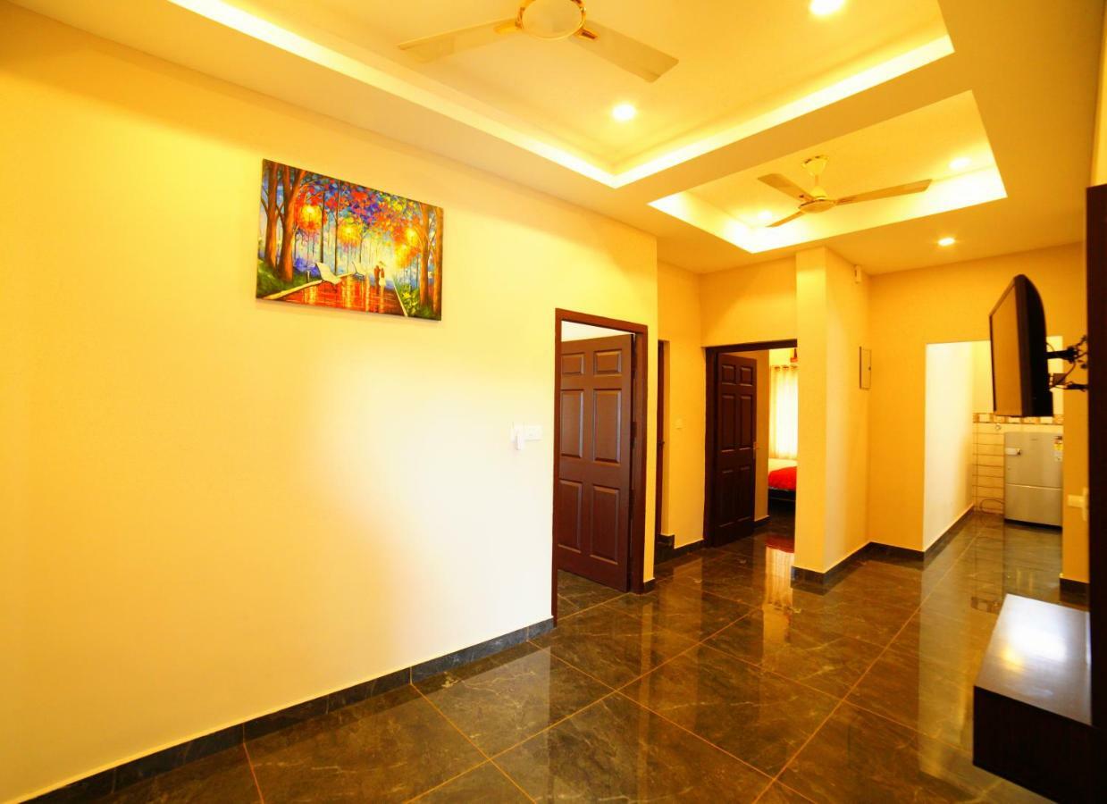 Hotel Metro Residency Kochi Exterior foto